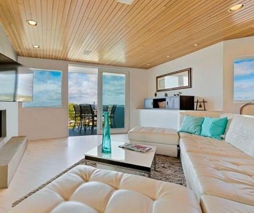 Laguna View Home