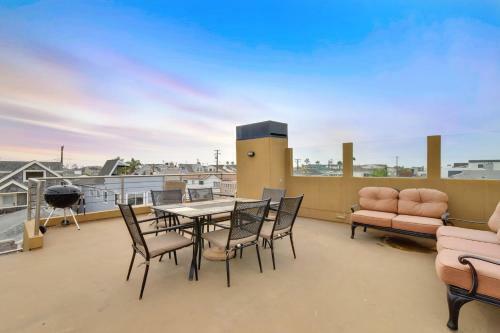 303.5 35th St (68220)