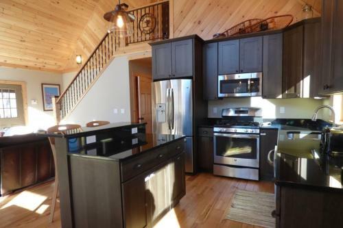 Vacation: Powder Ridge Chalet