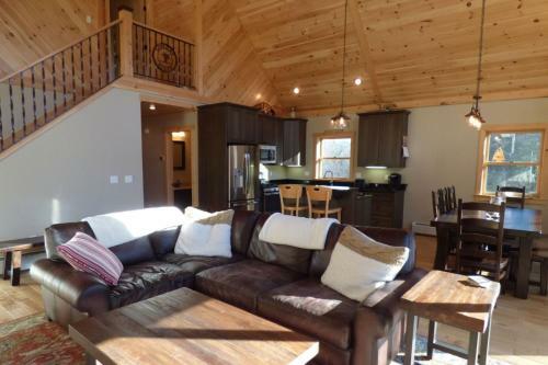 Vacation: Powder Ridge Chalet
