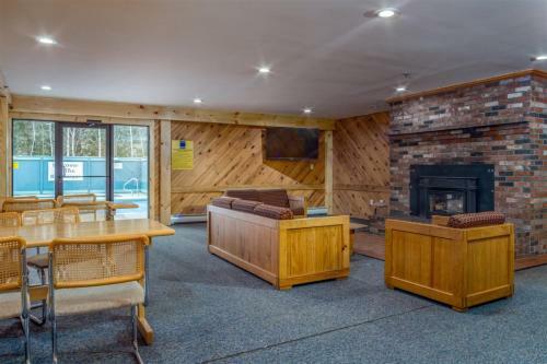 Slopeside: Brookside II B-311