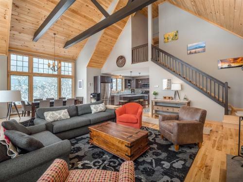 Vacation: Outlook At The Peaks