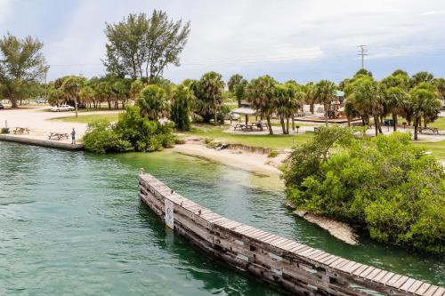 Sea Esta On Shakett Creek