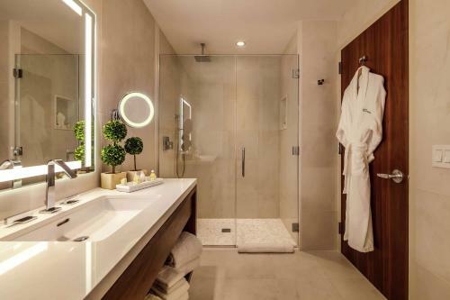 Concorde Hotel New York