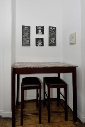 East Village Convenient Apartment