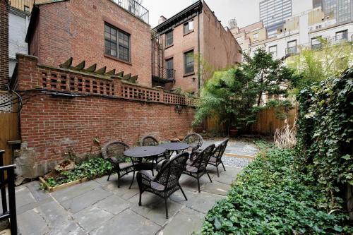 2 Bedroom Murray Hill Apartment