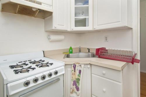 339 East Apartment #232482 Apts