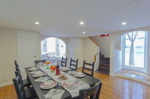 Studio Plus - Midtown Spacious Apartment