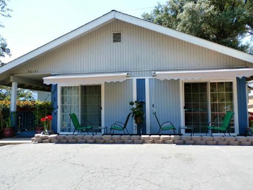 Apartamento New Charming 2 Bedrooms Unit Close To Everything