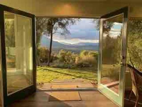 Apartamento Hillside Cottage Retreat