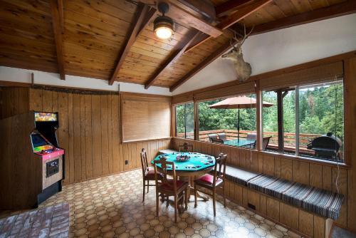 Frontiersman - 3br/2ba Home