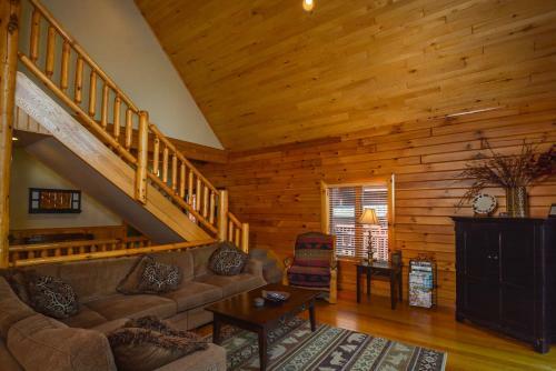 Bear Hollow Five-bedroom Holiday Home