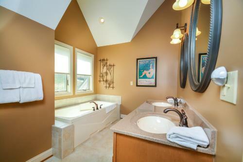 Strawberry Fields Three-bedroom Holiday Home