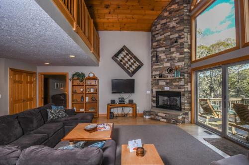 Fancy Free Four-bedroom Holiday Home