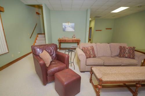 Schmidt Lodge Three-bedroom Holiday Home