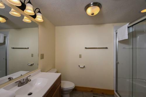 Happy Trails Three-bedroom Holiday Home