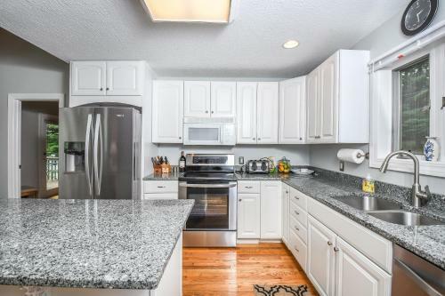 Take-a-break Three-bedroom Holiday Home