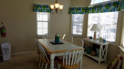 Oc3642 Asbury Avenue-2