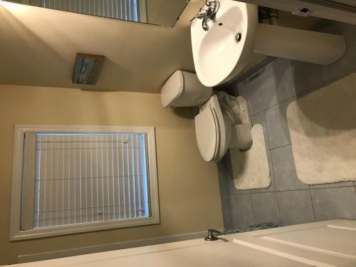 Oc822 Wesley Ave-2