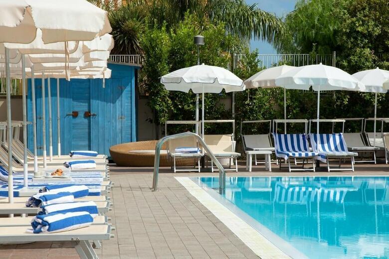 Hotel Premi�re