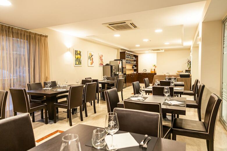 Hotel Premi�re