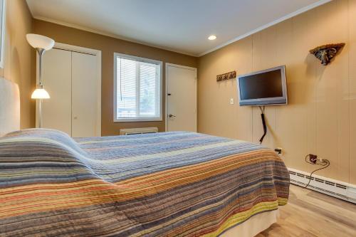 Spacious Beach Block Condo