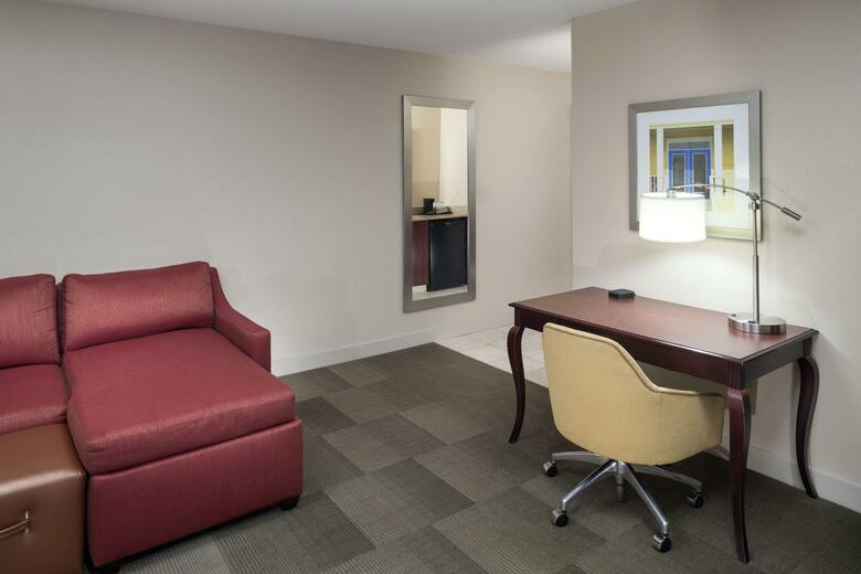 Hotel Hampton Inn & Suites Pensacola-university Mall Fl