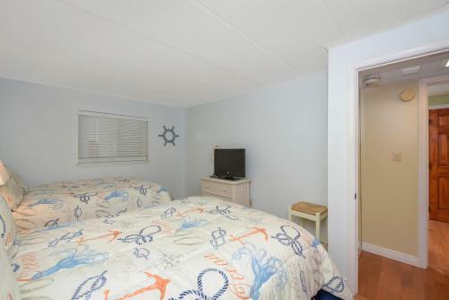 Thunder Island A-19 Home