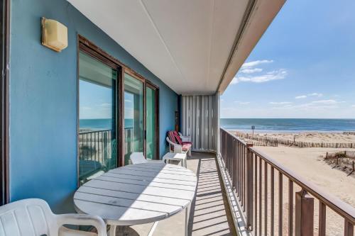 Sand Trap At 74th Street