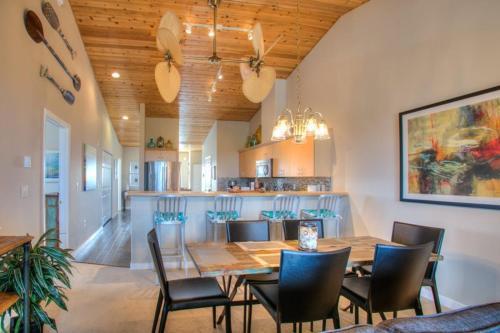 409 Vista Del Mar