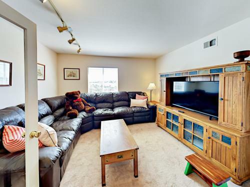 5262 Palmera Dr Home