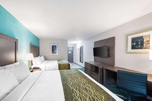 Hotel Comfort Inn & Suites