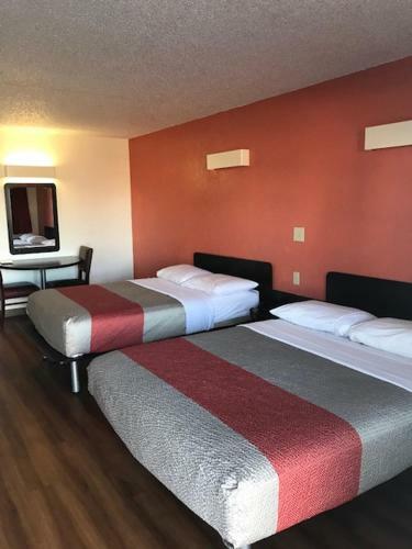 Motel Sooner Inn And Suites