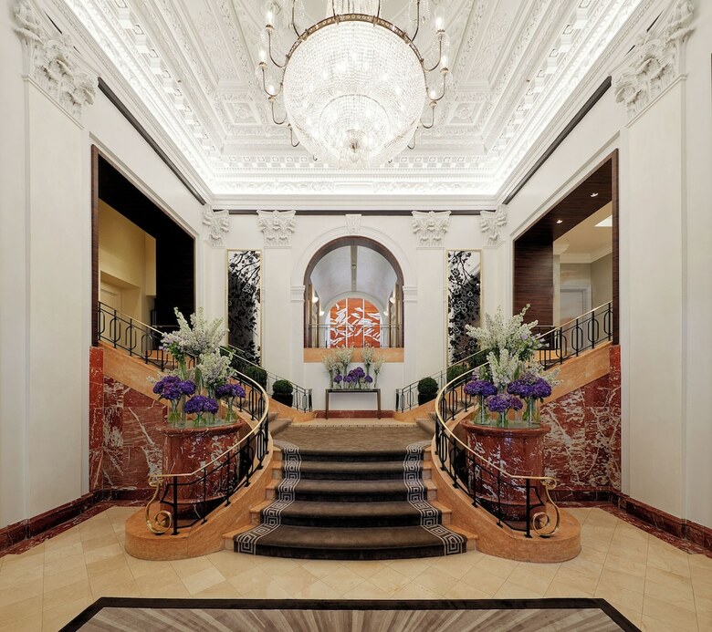 Hotel Peninsula