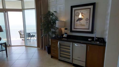 Turquoise Place C2309