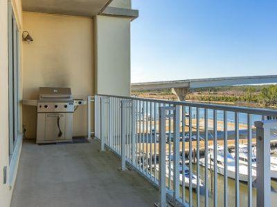 Wharf 521 Apartment