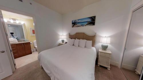Turquoise Place C1008