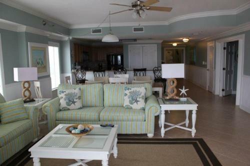 Apartamento Escapes To The Shore 905