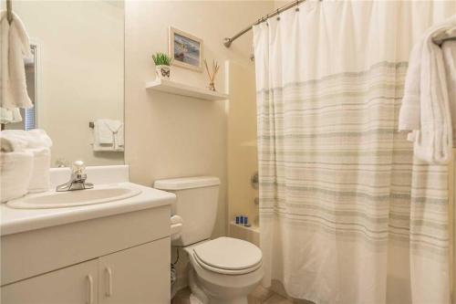 Apartamento Romar Lakes 302b Condo