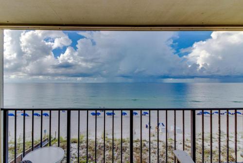 Apartamento Lei Lana Condos