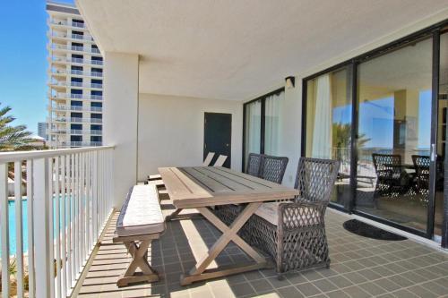Apartamento Pelican Pointe 401 Condo