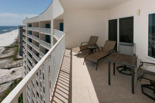 Admirals Quarters Ph1504