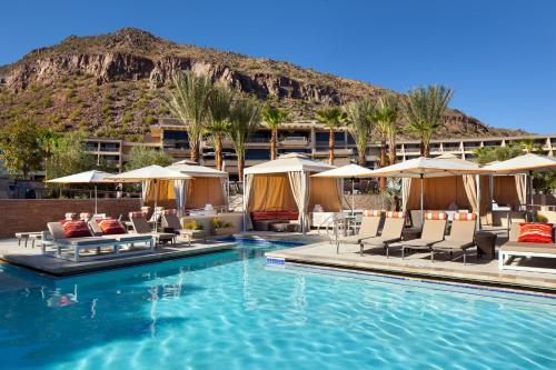 Hotel Phoenician