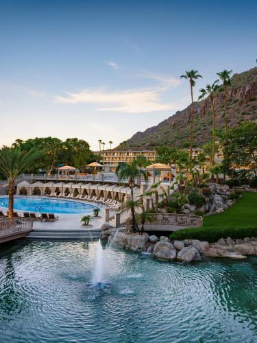 Hotel Phoenician