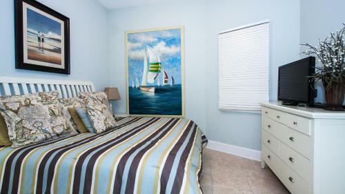 Crb0108 - Charming Waterfront Bay View Two-bedroom Apartment