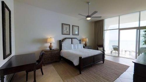 Turquoise Place C3003
