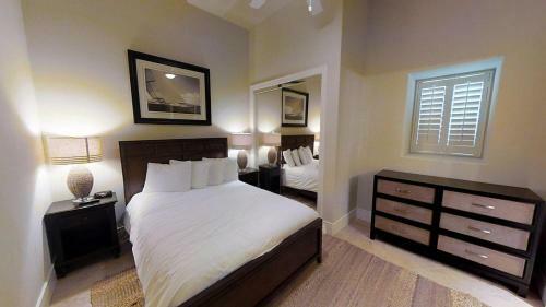Turquoise Place C3003