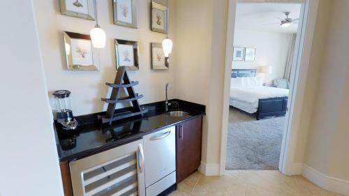 Turquoise Place D1102