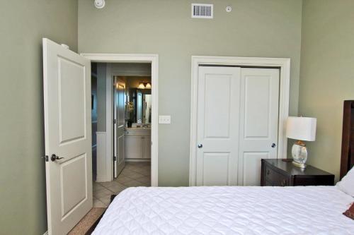 Wharf 707 Apartment