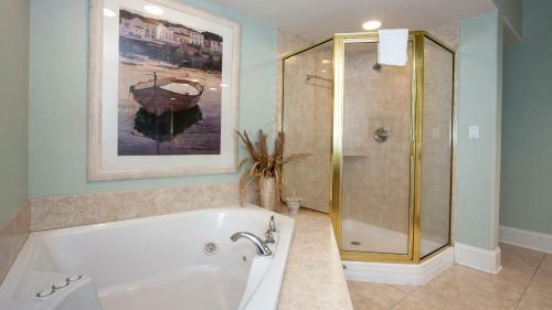 Crb0612 - Trendy Waterfront Three-bedroom Apartment